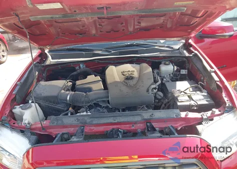 2021 Toyota Tacoma Trd Off-Road z USA, uszkodzony, nr VIN 5TFCZ5AN4MX263485